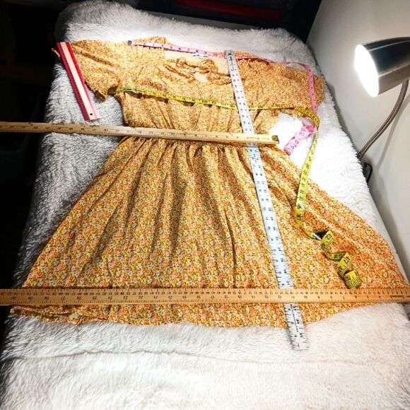 Luxology Yellow Floral Midi Dress Smocked Waist Short Sleeves Womans Large...... - Picture 7 of 10